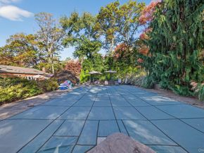 78 Bagatelle Road, Melville NY 11747
