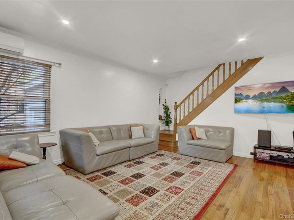 8724 250th Street, Bellerose NY 11426