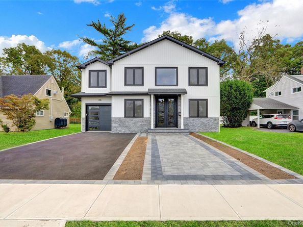 126 Rim Lane, Hicksville NY 11801