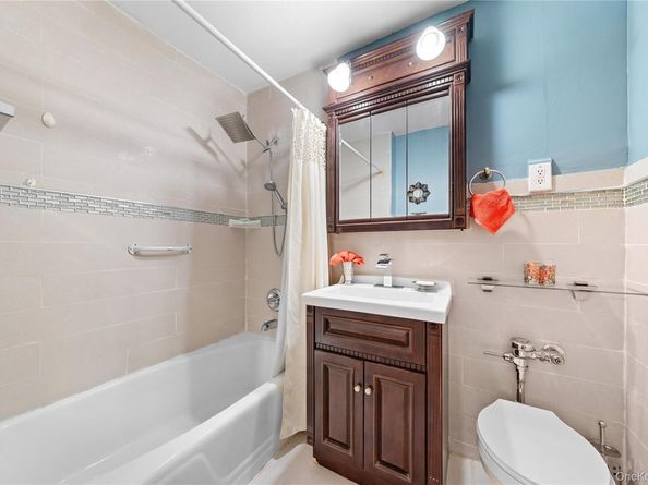 151-25 88th Street 4F, Howard Beach NY 11414