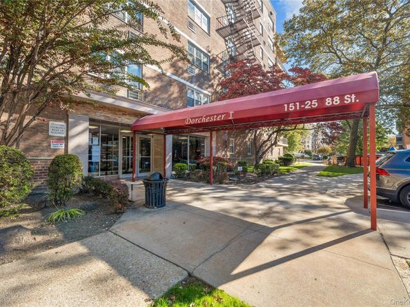 151-25 88th Street 4F, Howard Beach NY 11414