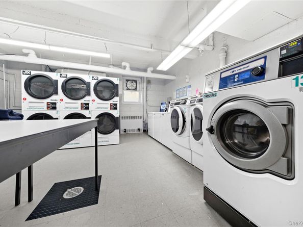 151-25 88th Street 4F, Howard Beach NY 11414