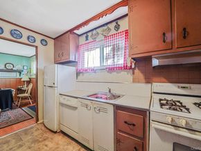 2 Sydney Street, Plainview NY 11803