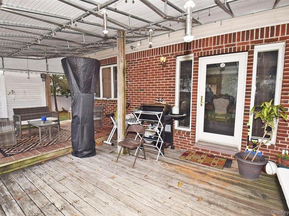 2 Aster Drive, New Hyde Park NY 11040