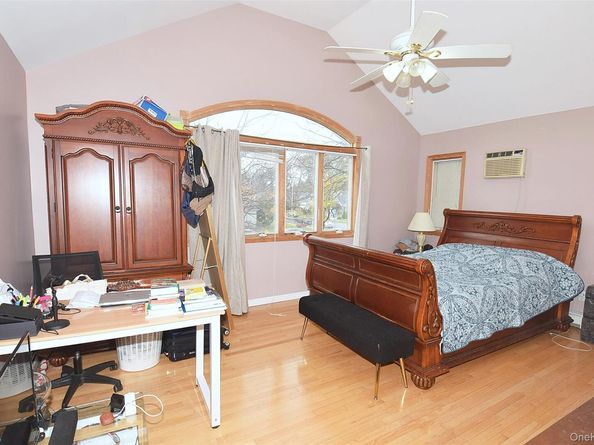 2 Aster Drive, New Hyde Park NY 11040