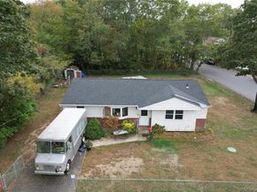 143 Jefferson Avenue, Wyandanch NY 11798