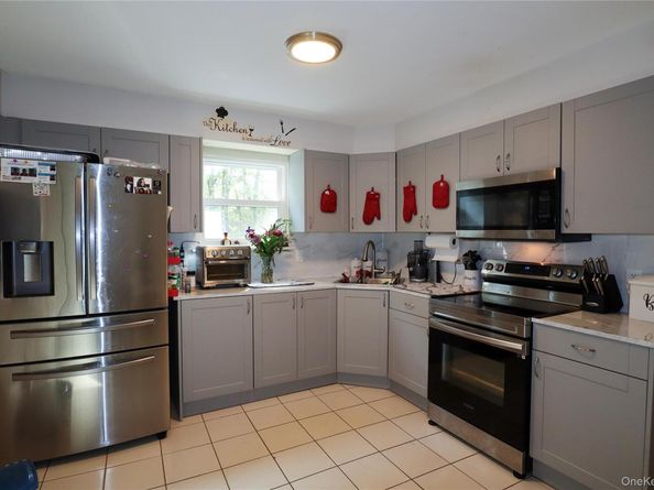 143 Jefferson Avenue, Wyandanch NY 11798