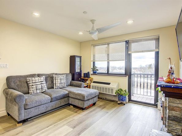 13546 Grand Central Parkway 4C, Briarwood NY 11435