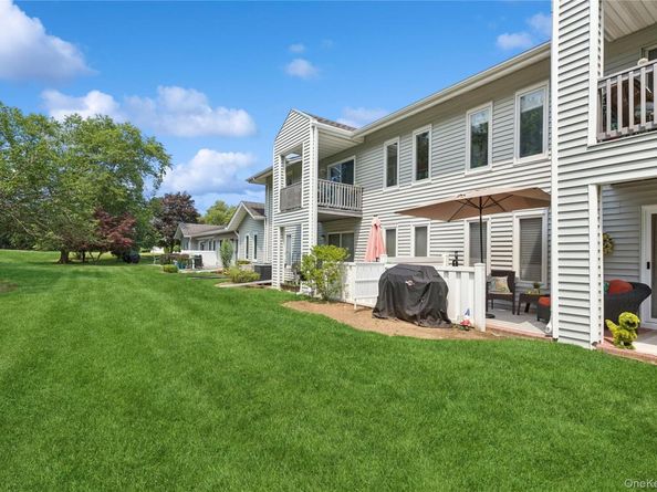 107 Fairfield Drive N 107, Saint James NY 11780