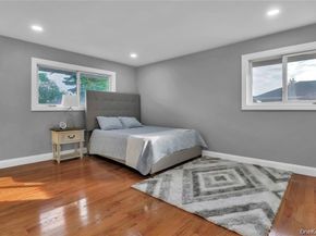 14 Westminster Road, Syosset NY 11791