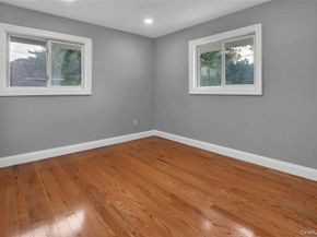 14 Westminster Road, Syosset NY 11791