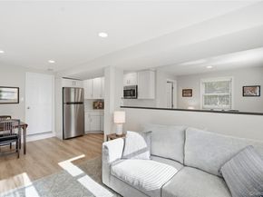 17 Lanier Lane, Bay Shore NY 11706
