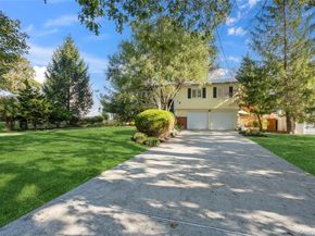 17 Lanier Lane, Bay Shore NY 11706
