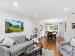 17 Lanier Lane, Bay Shore NY 11706