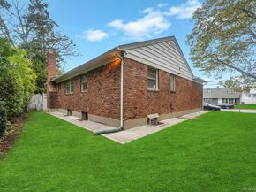 51 Stevenson Road, Hewlett NY 11557