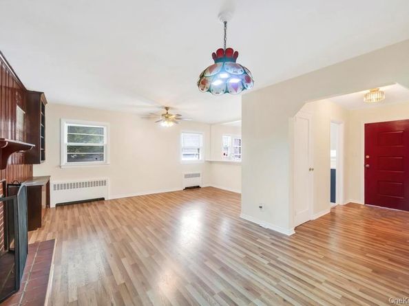 51 Stevenson Road, Hewlett NY 11557