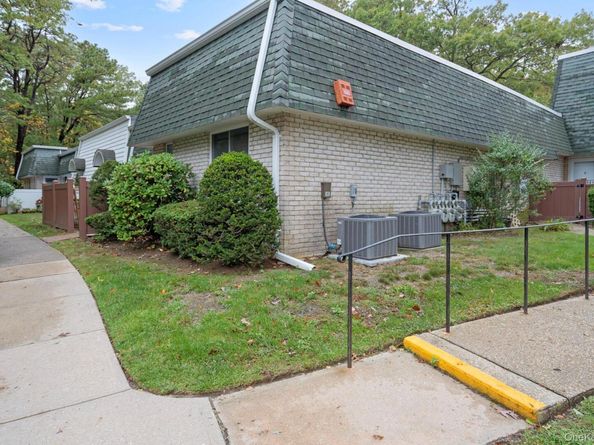 497 Daryl Drive, Medford NY 11763