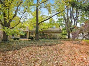 4 Mystic Court, Stony Brook NY 11790