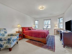 7 Chateaux Circle 7H, Scarsdale NY 10583