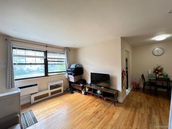 69-15 136th St A, Kew Garden Hills NY 11367