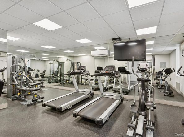 666 Shore Road 5M, Long Beach NY 11561