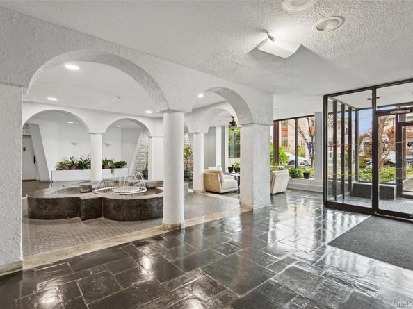 666 Shore Road 5M, Long Beach NY 11561