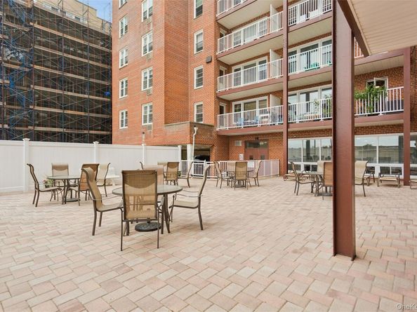 666 Shore Road 5M, Long Beach NY 11561