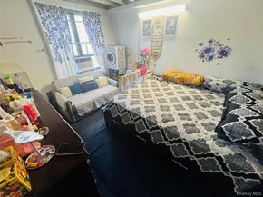 18 Metropolitan Oval 8A, Bronx NY 10462