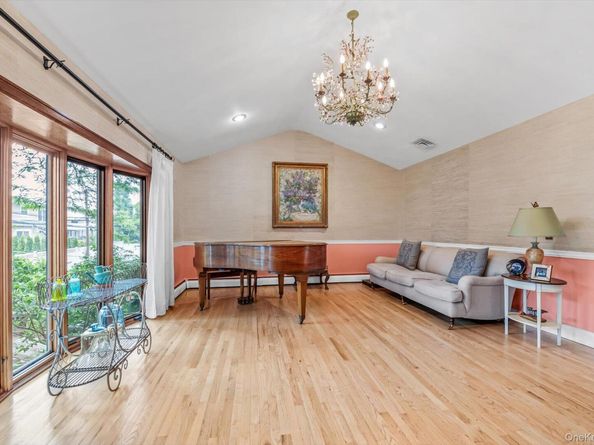 740 Kearny Drive, North Woodmere NY 11581