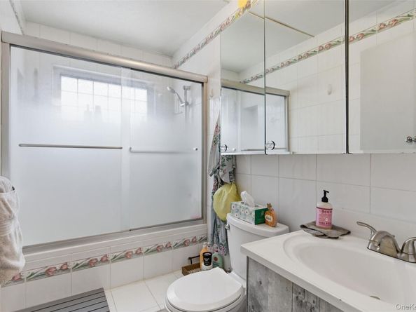 179 Park Lane, Massapequa NY 11758