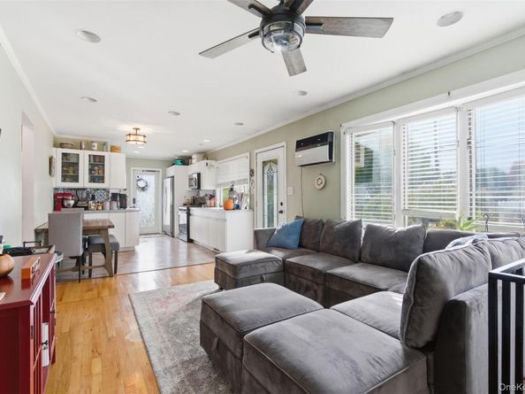 179 Park Lane, Massapequa NY 11758