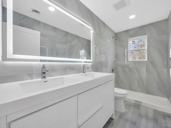 322 Miller Avenue, Freeport NY 11520