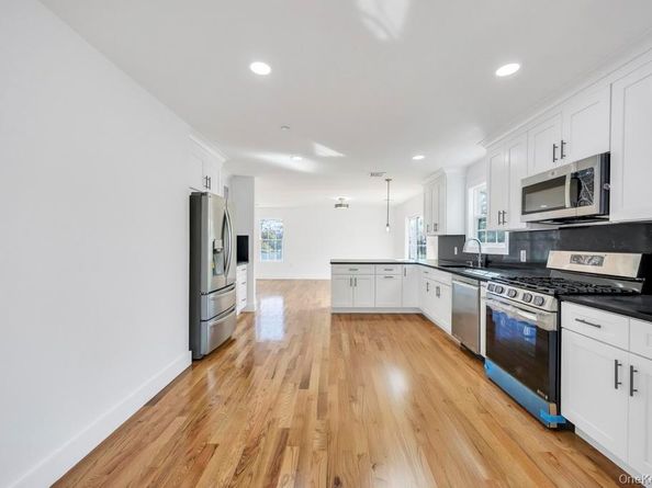 322 Miller Avenue, Freeport NY 11520