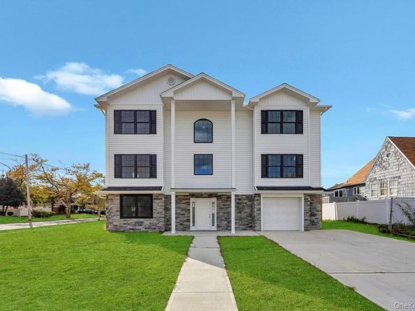 322 Miller Avenue, Freeport NY 11520
