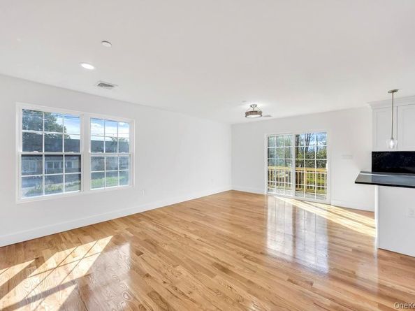 322 Miller Avenue, Freeport NY 11520