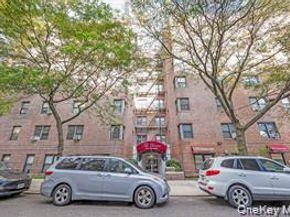 72-11 110 Street 3g, Forest Hills NY 11375