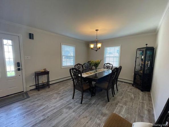 62 Old Farm Road, Levittown NY 11756