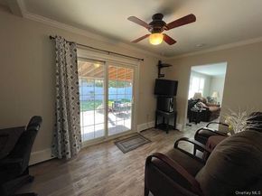 62 Old Farm Road, Levittown NY 11756