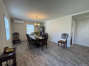 62 Old Farm Road, Levittown NY 11756