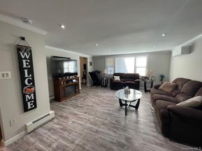 62 Old Farm Road, Levittown NY 11756