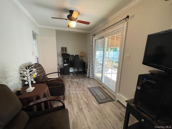 62 Old Farm Road, Levittown NY 11756