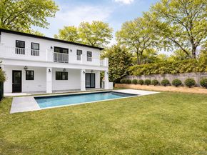 40 Waters Edge Road, Southampton NY 11968