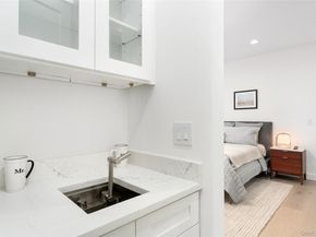 40 Waters Edge Road, Southampton NY 11968