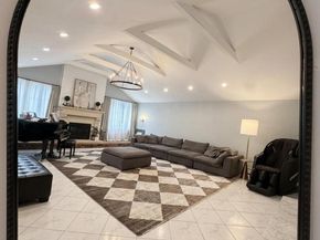 117 Plainview Road, Woodbury NY 11797
