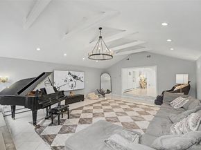 117 Plainview Road, Woodbury NY 11797