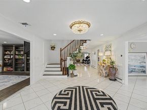 117 Plainview Road, Woodbury NY 11797