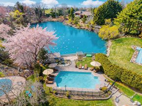 117 Plainview Road, Woodbury NY 11797
