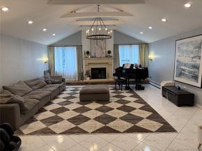 117 Plainview Road, Woodbury NY 11797