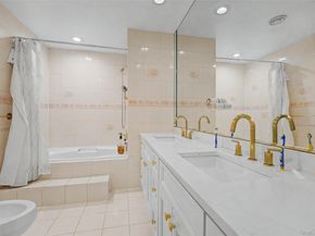117 Plainview Road, Woodbury NY 11797