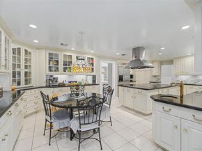 117 Plainview Road, Woodbury NY 11797